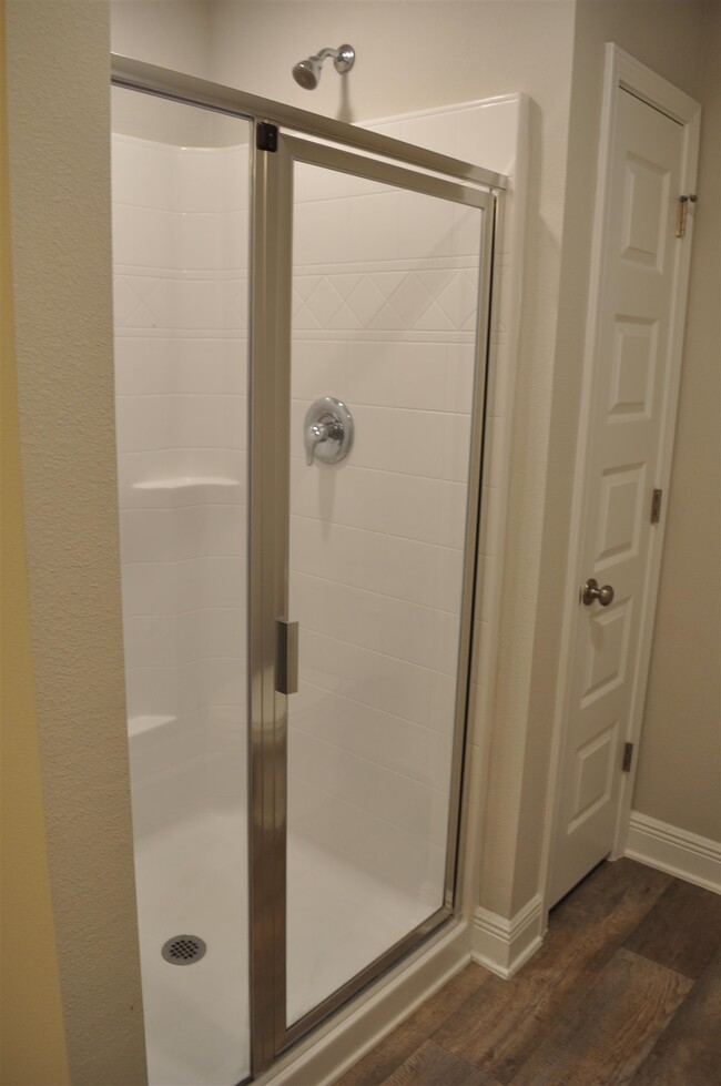 Building Photo - 6060 Royal Port Ct