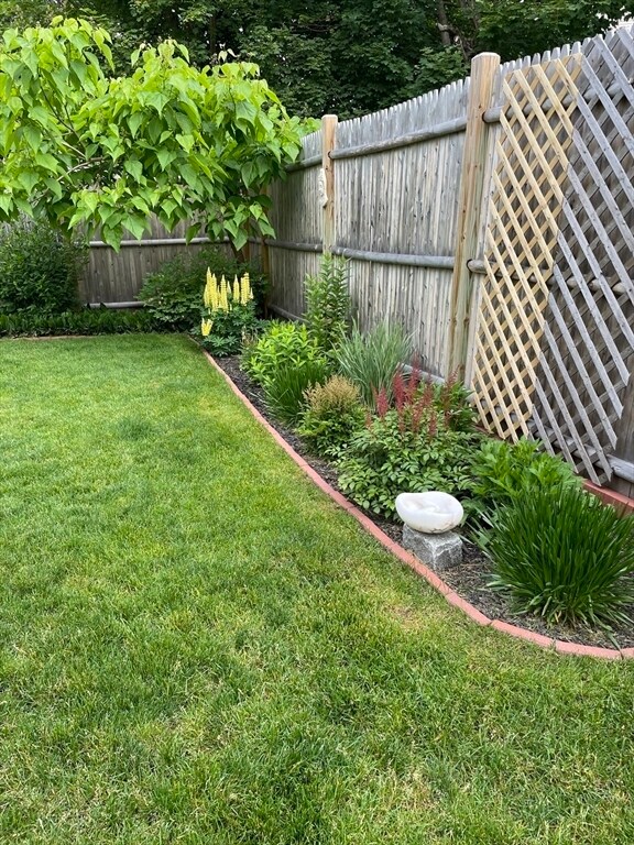 Building Photo - 62-64 Flett Rd