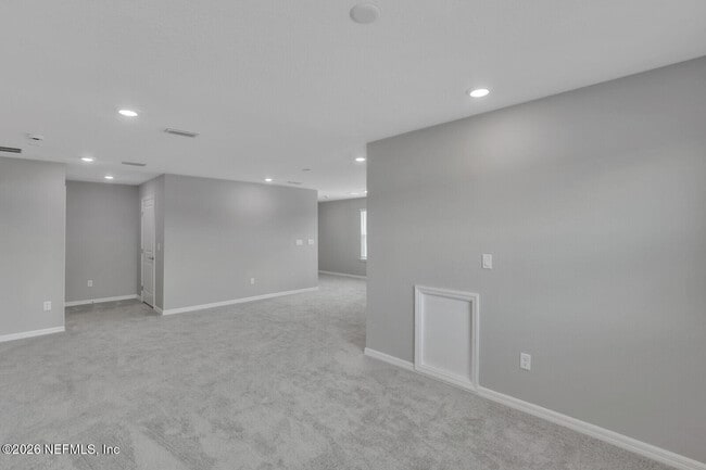 Building Photo - 351 Beechnut Cir