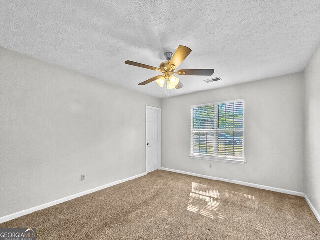 Building Photo - 4254 Catalpa Park