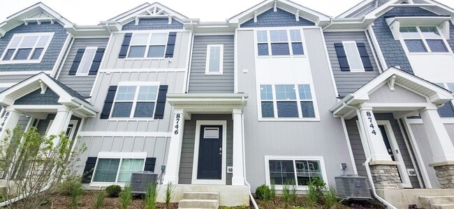 Building Photo - 8746 Clover Ln