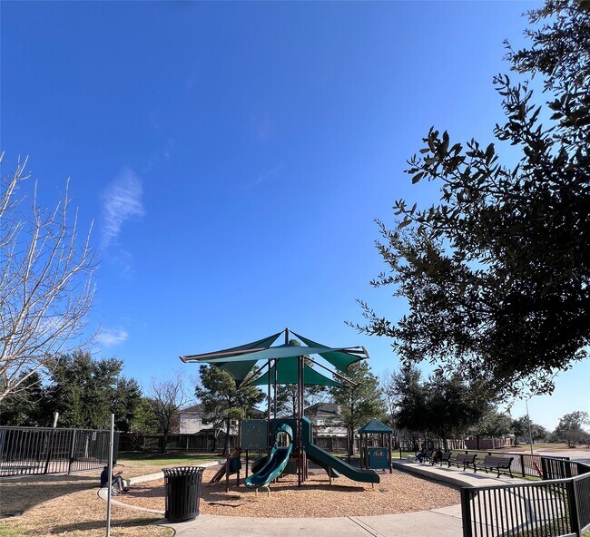 Building Photo - 18531 Windy Village Ln