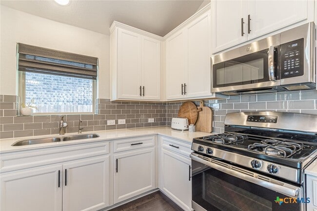 Building Photo - 2745 Ridge Forest Dr