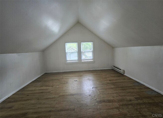 Building Photo - 306 Hillview Ave