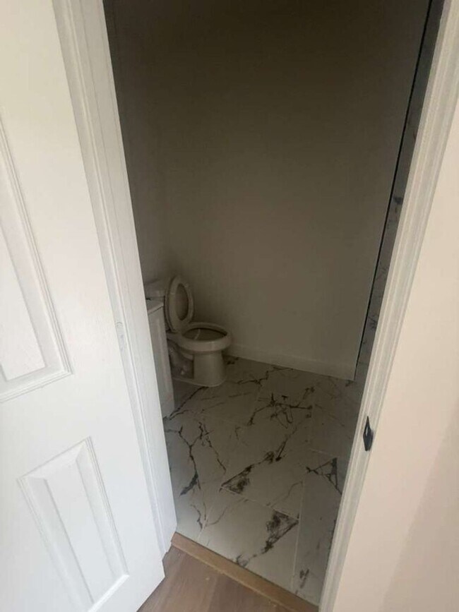 Building Photo - BEAUTIFUL HOME IN HOUSTON. MOVE IN READY!.