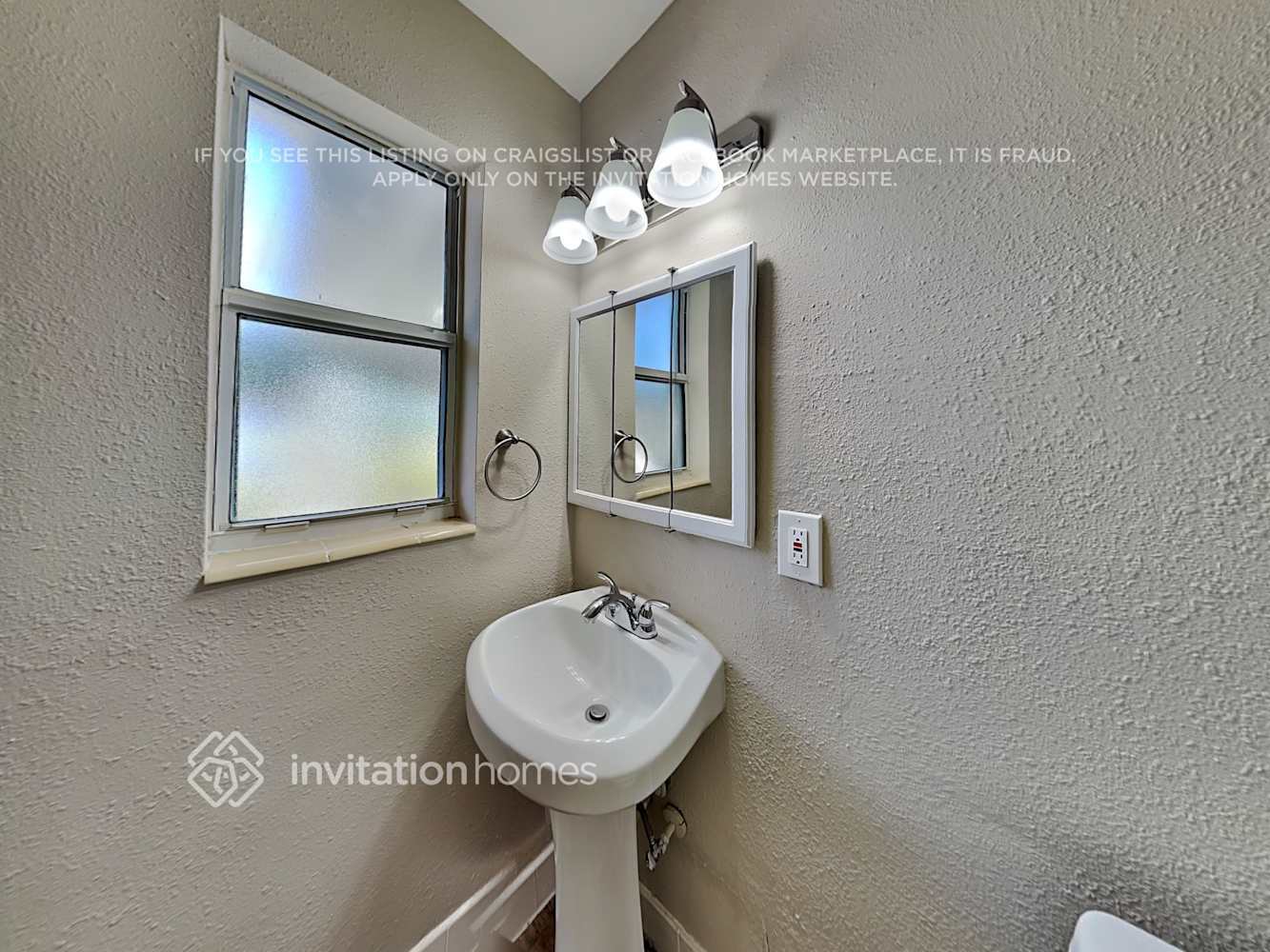 Building Photo - 7628 Elvia Dr