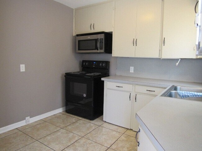 Building Photo - 2 br, 1 bath House - 2929 Brawner Parkway