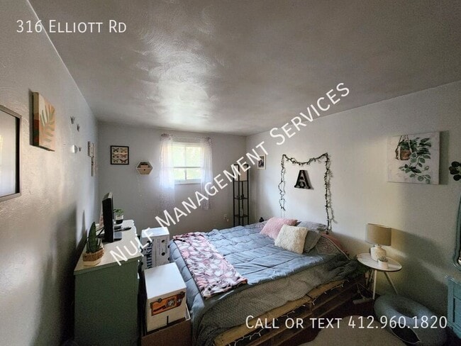 Building Photo - 316 Elliott Rd