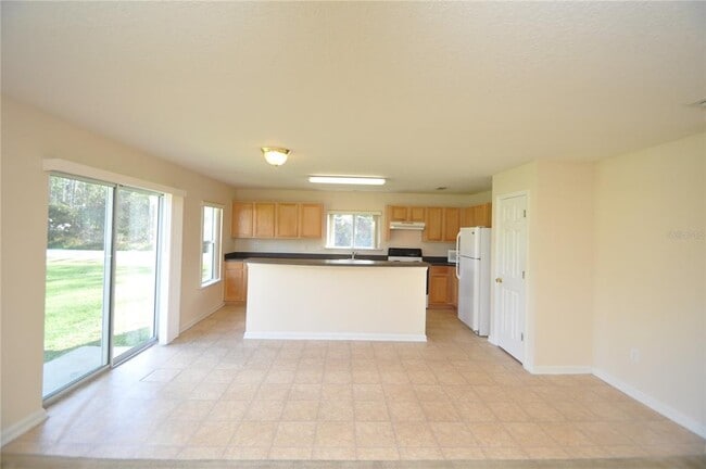 Building Photo - 116 London Dr
