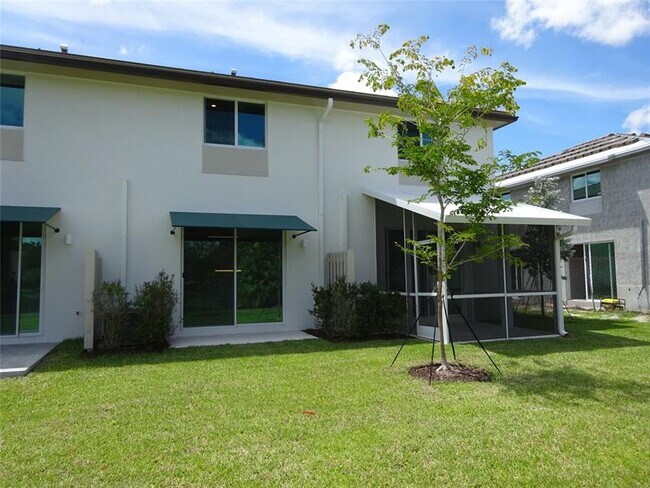 Building Photo - 4748 SW 63rd Terrace