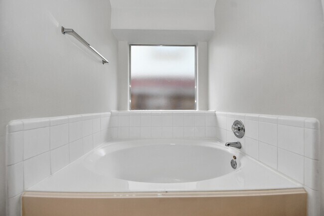 Building Photo - 21106 Brookrock Cir