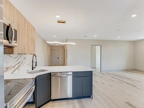 Building Photo - 2326 N 2nd St