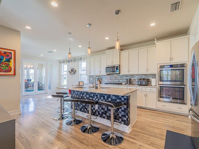 Building Photo - 28923 Lucero Ln