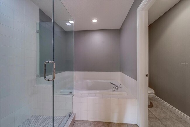 Building Photo - 270 Valencia Cir