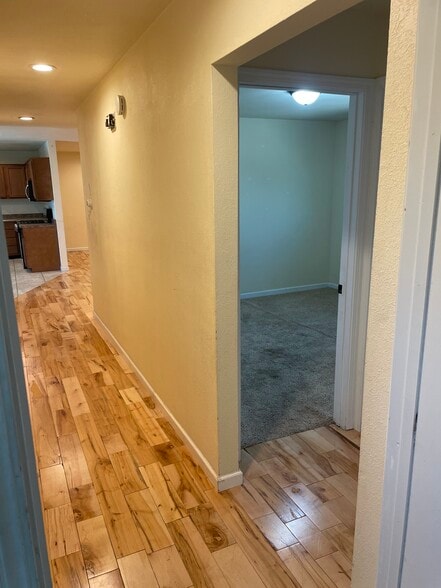 Building Photo - 1606 Pecan Cir