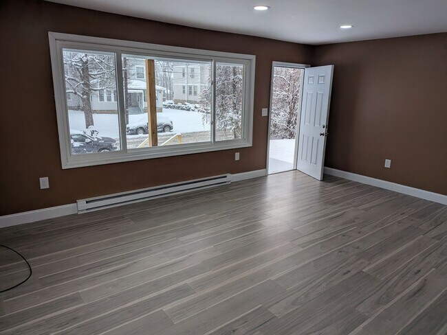 Building Photo - 1520-1524 Sanderson