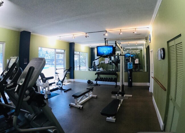 Building Photo - 1131 Stringers Ridge Rd