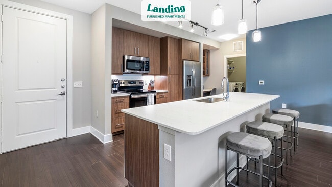 Building Photo - 15250 Quorum Dr