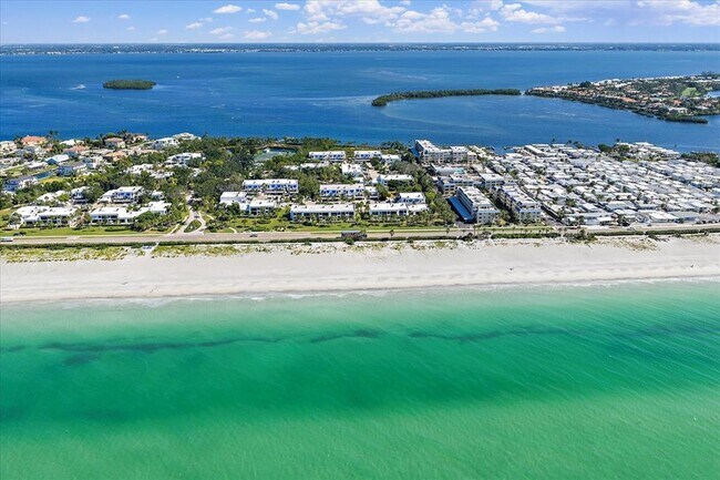 Building Photo - 618 Bayport Wy