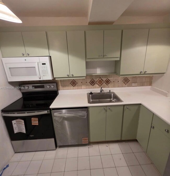 Building Photo - 251 Galen Dr
