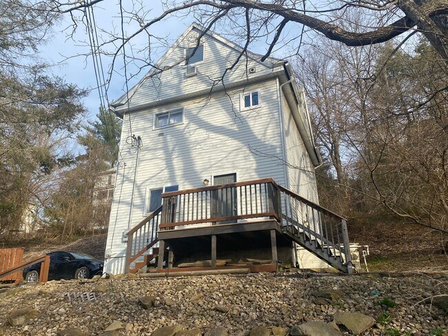 Primary Photo - 150 Wellen Avenue