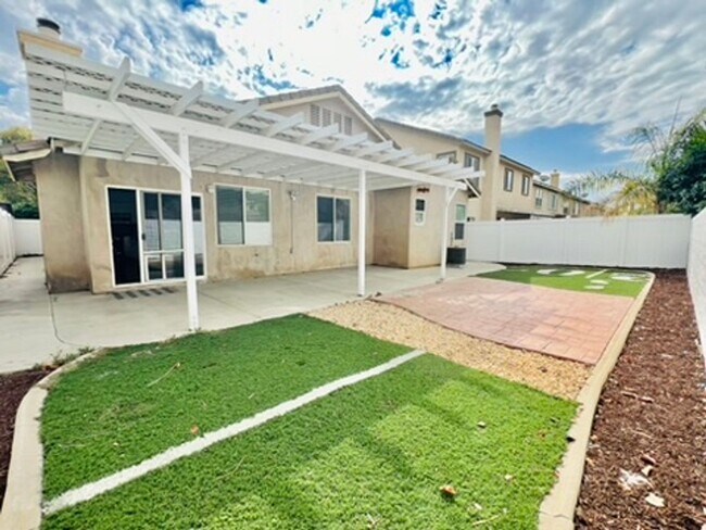 Building Photo - MOVE-IN READY RENTAL – AVAILABLE NOW!