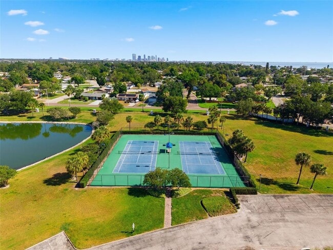 Building Photo - 5280 Coquina Key Dr SE