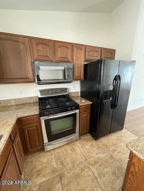 Building Photo - 21080 N Wilford Ave