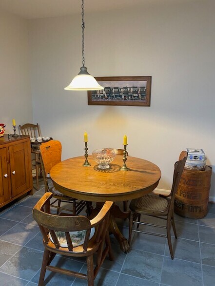 Building Photo - 700 Cattail Cv