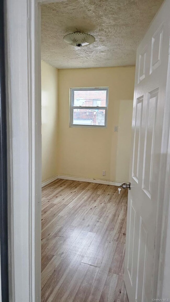 Building Photo - 55-23 97th Pl