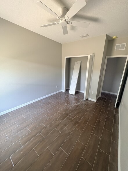 Building Photo - 554 Ronnoc Ln