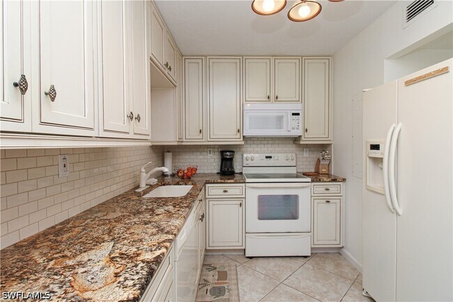 Building Photo - 1510 Mainsail Dr