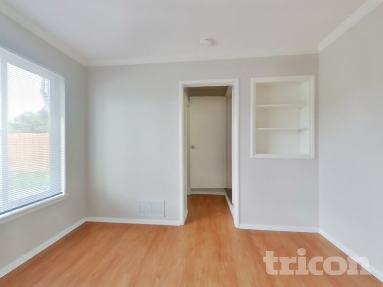 Building Photo - 7420 East Pkwy