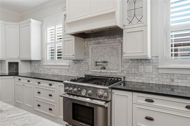 Building Photo - 1505 S Georgia Ave