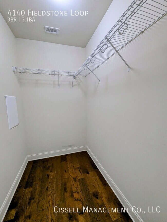 Building Photo - 4140 Fieldstone Lp