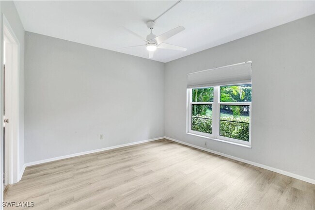 Building Photo - 35 Greenbrier St