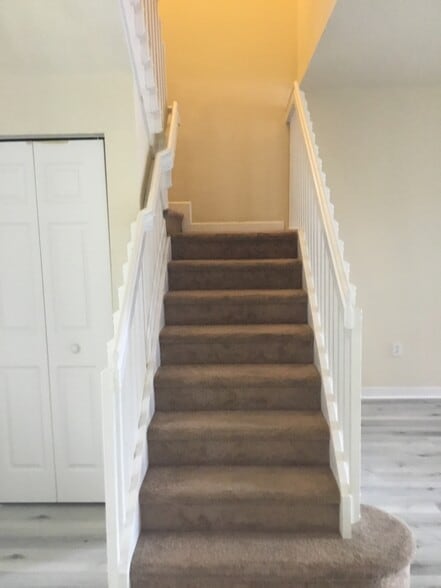 Building Photo - 3370 W 90th St