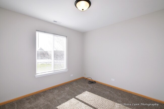 Building Photo - 2824 Wheatland Ct