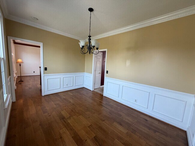 Building Photo - Prime Location in Half Mile Lake, Greenville, SC