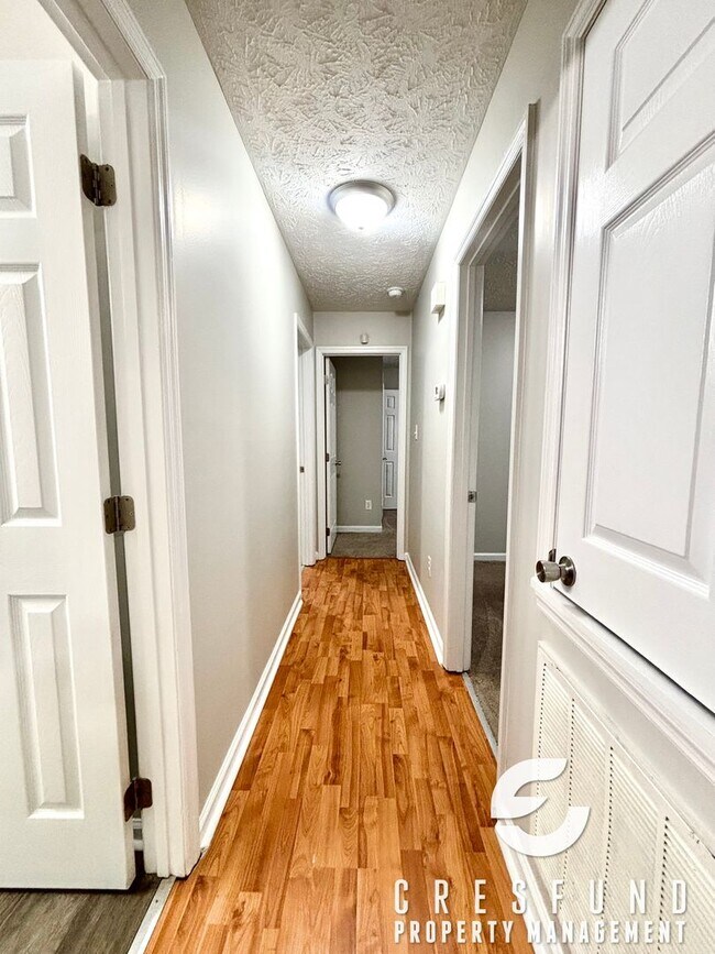 Building Photo - Adorable 3 Bedroom 2 Bathroom House Ready for Move In