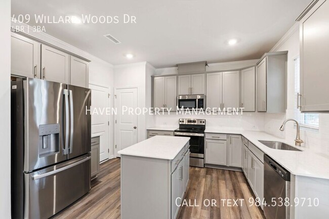 Building Photo - 409 Willard Wds Dr