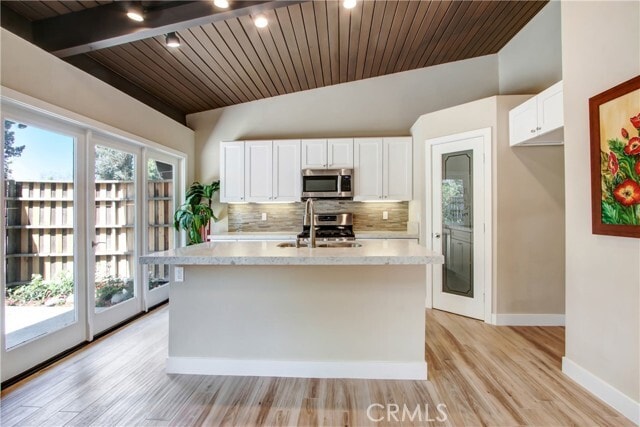 Building Photo - 10446 Alta Loma Dr