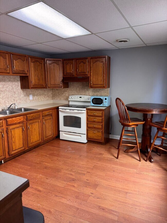 Building Photo - 25 N Water Ave