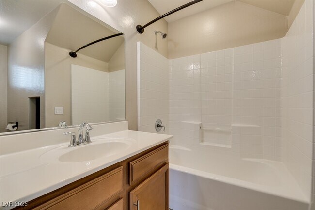 Building Photo - 1525 Spiced Wine Ave