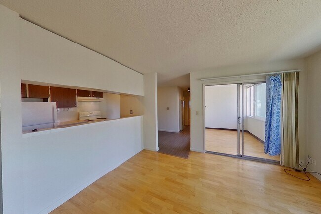 Floorplan - 2028 Dwight Way