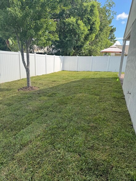 Building Photo - 1509 Springtime Loop