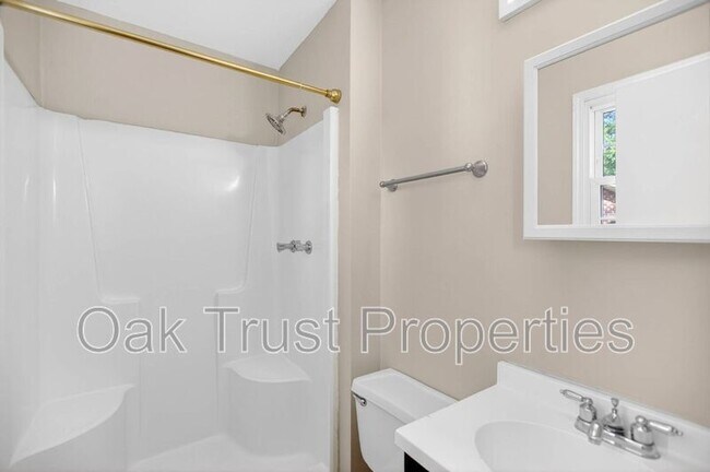 Building Photo - 103 Cambell Ct
