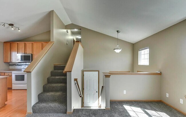 Building Photo - 15304 Bondesson St