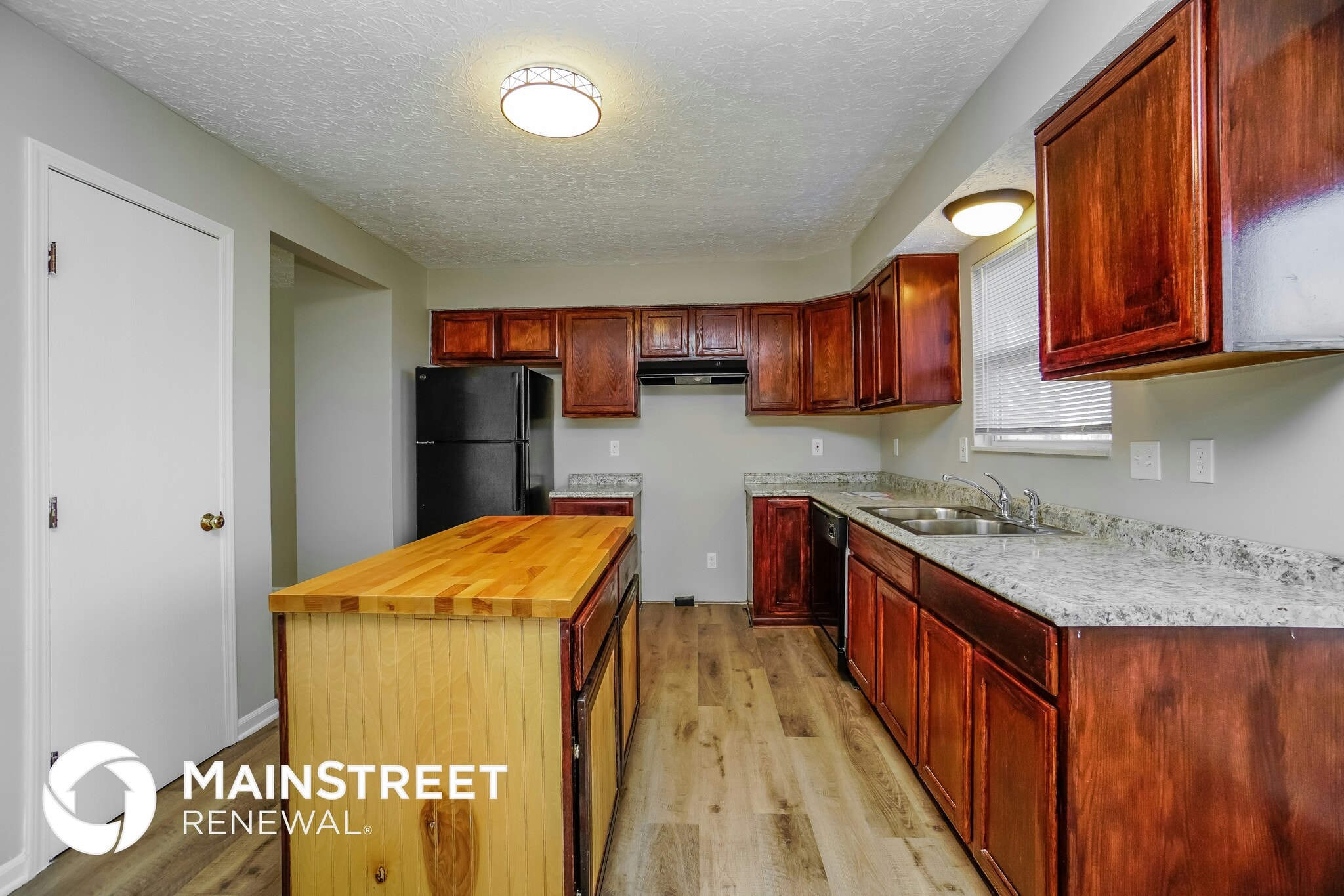 Building Photo - 458 Pruden Dr