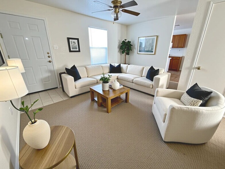 Building Photo - 1508 Benttree Dr